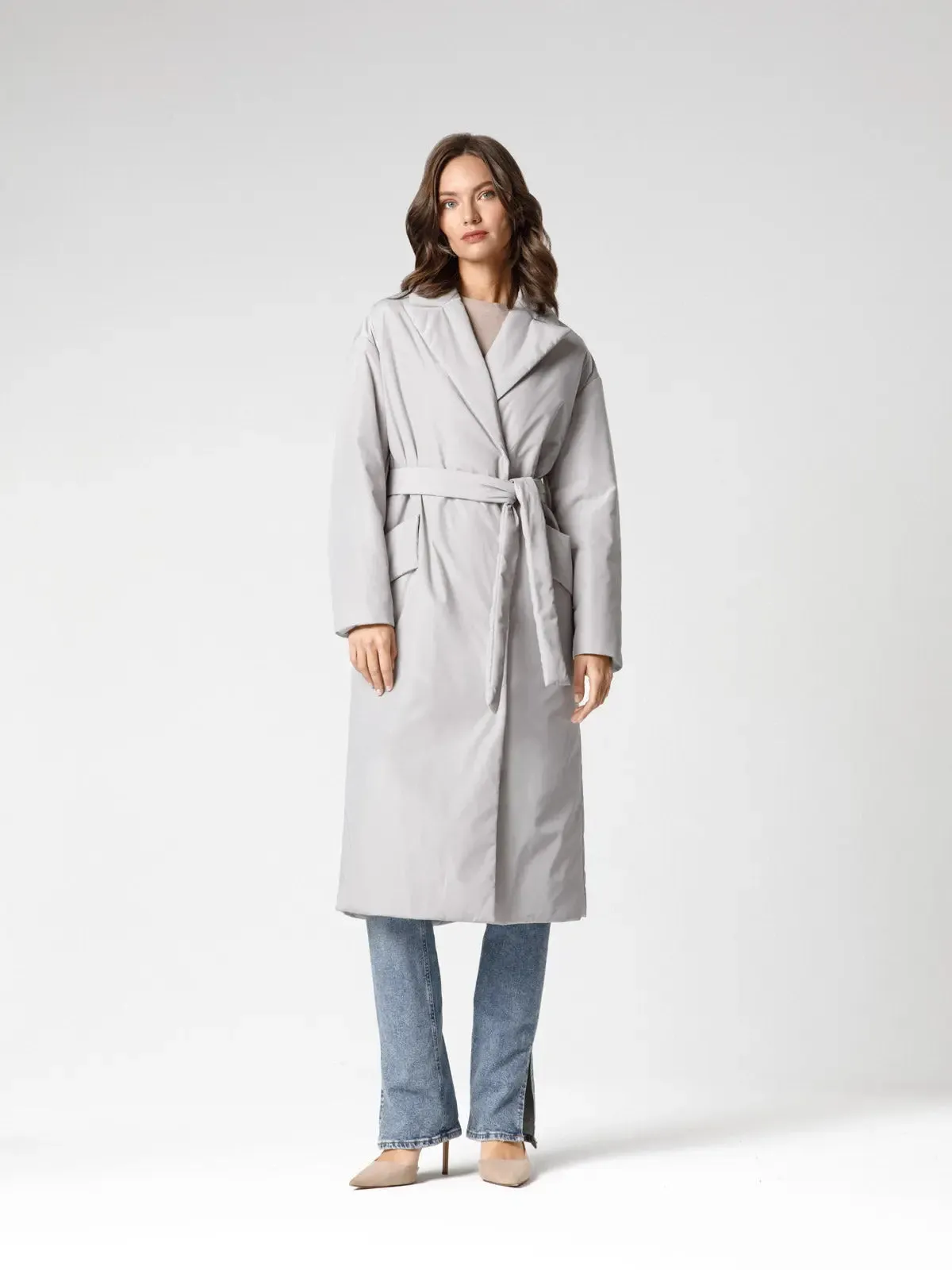 Padded coat with detachable belt