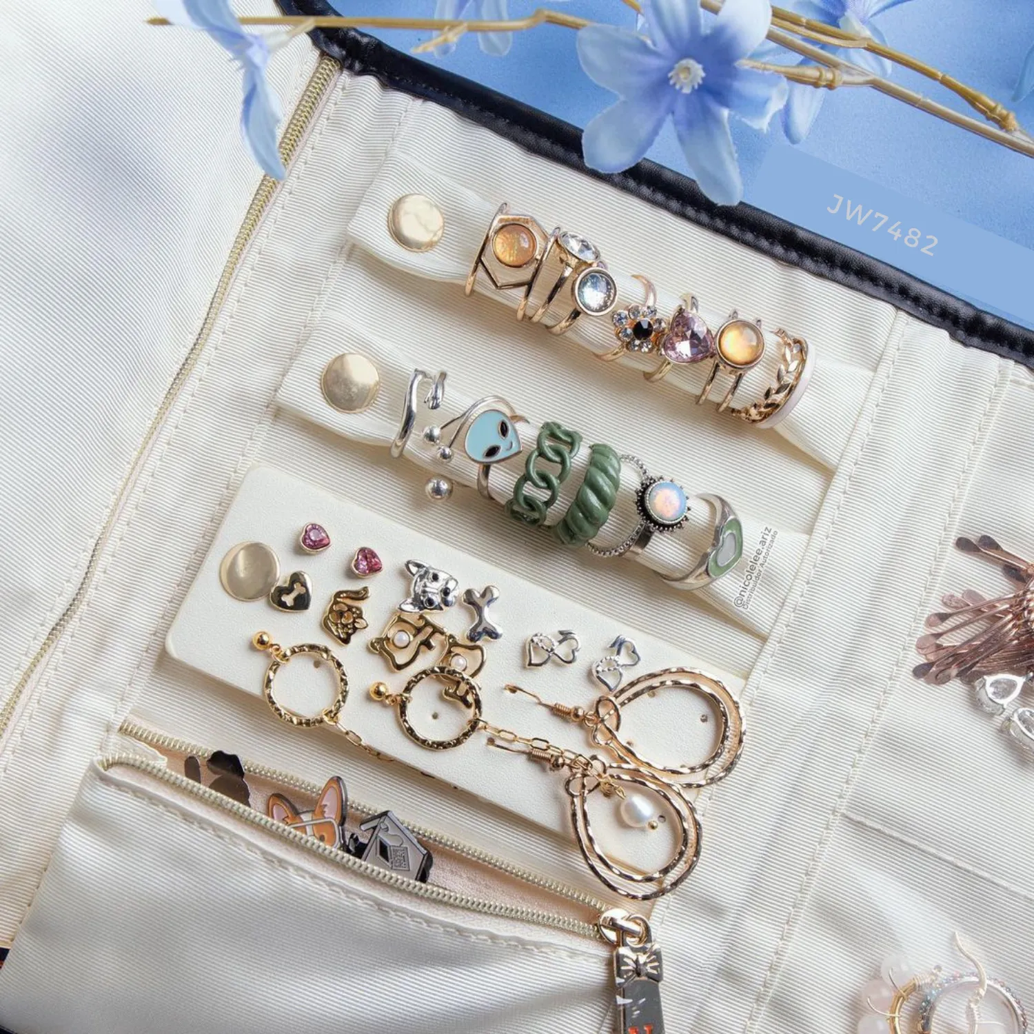 PILAR JEWELRY ORGANIZER